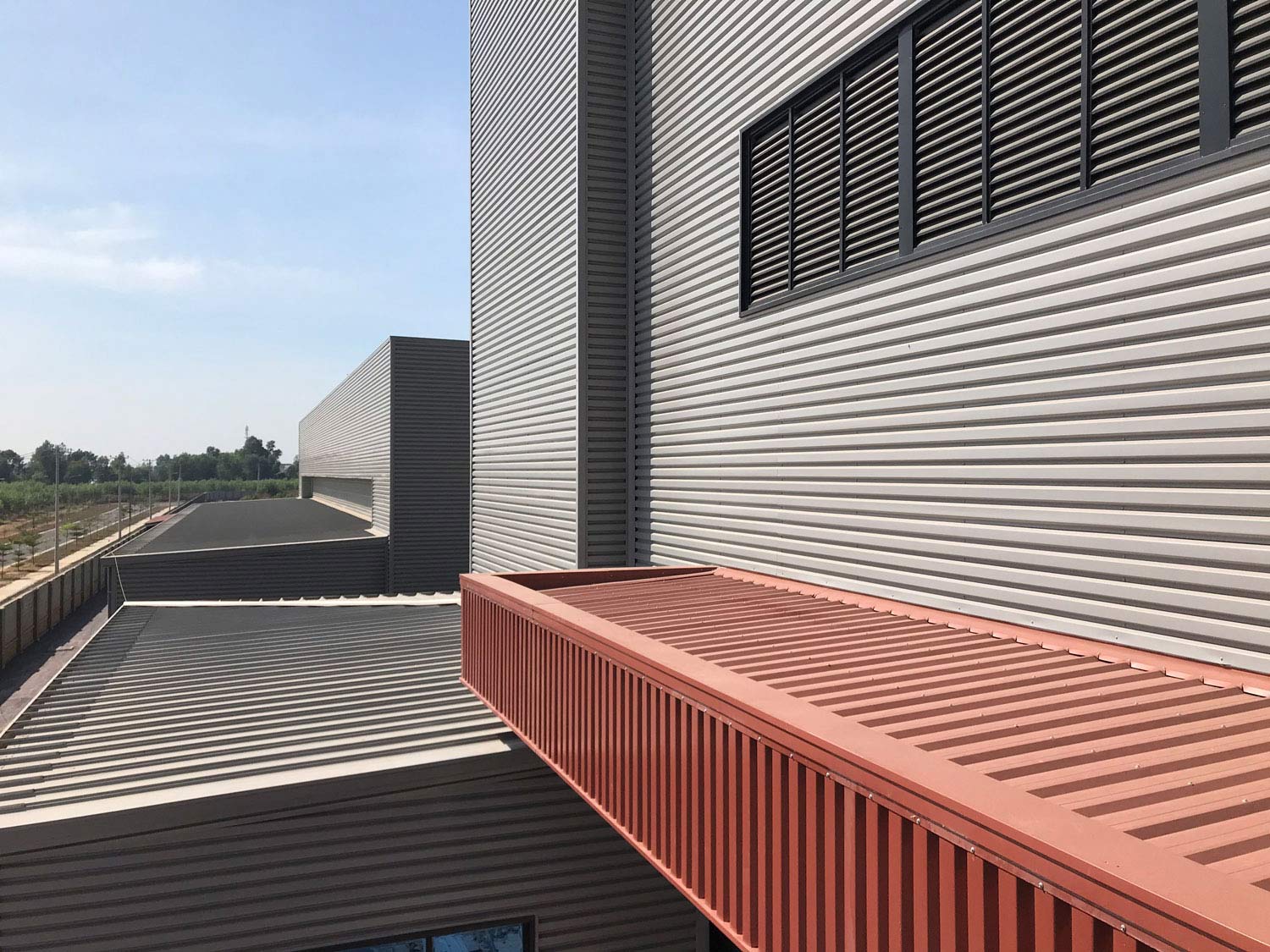 Tôn sàn deck của PEB Steel đang được đánh giá cao hiện nay