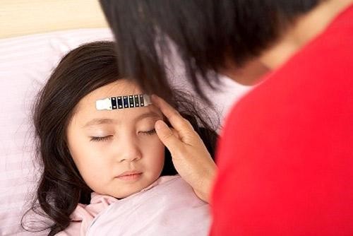 Những Nguyên Nhân Khiến Trẻ Sốt Cao Đột Ngột