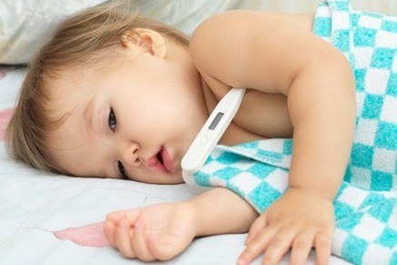 Hiện tượng sốt thường gặp ở trẻ sơ sinh và trẻ nhỏ