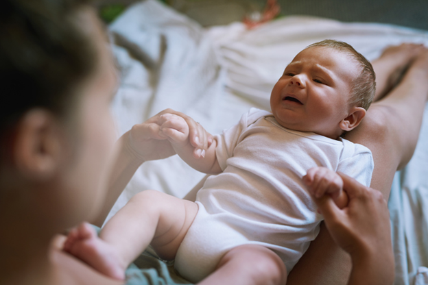 Hướng dẫn mẹ cách chăm trẻ nhỏ bị ho