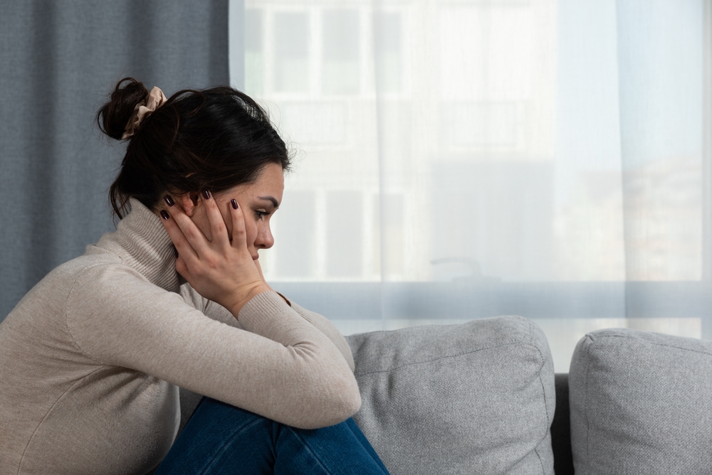 Hiểu được overthinking là gì để bước đầu thoát khỏi vòng xoáy suy nghĩ quá mức.